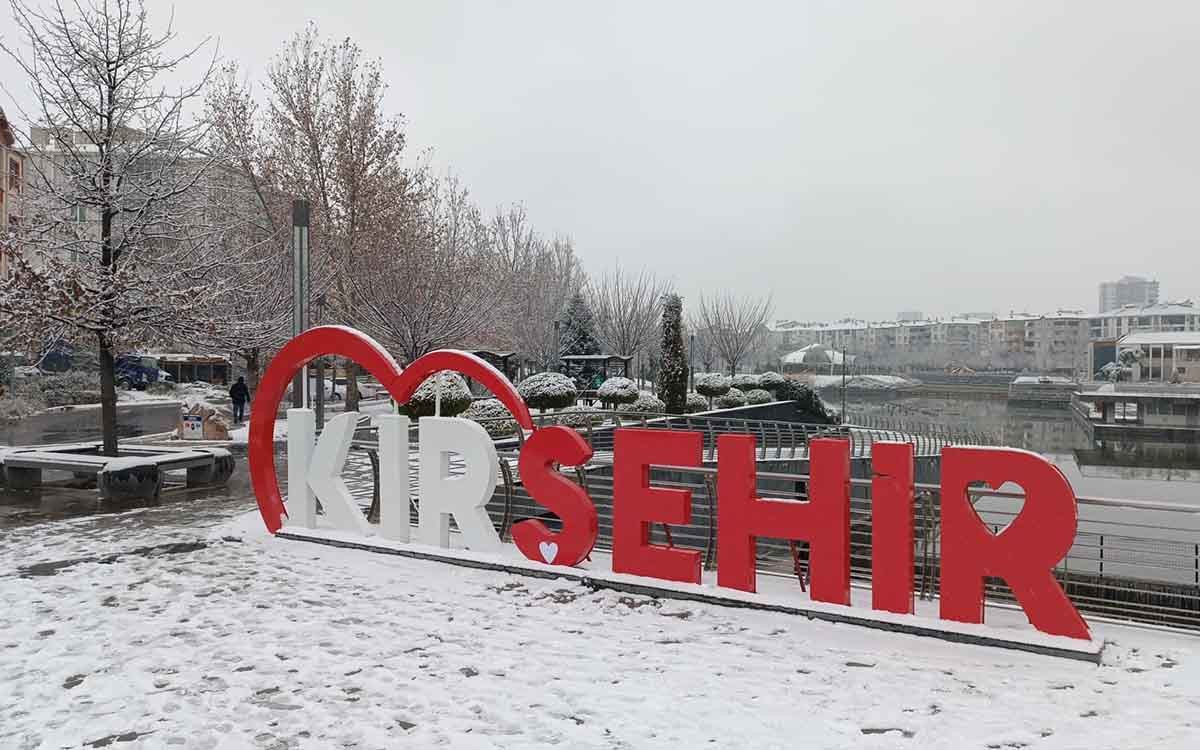 Kırşehir'de Beklenen Kar Sonunda Yağdı